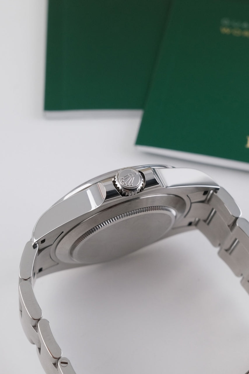 Rolex Explorer II 226570 - Detail view 5