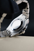 Bild in Galerie-Betrachter laden, Rolex GMT-Master II 126710GRNR - Detail view 7
