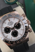 Load image into gallery viewer, Rolex Daytona 126515LN - Detailed view 3
