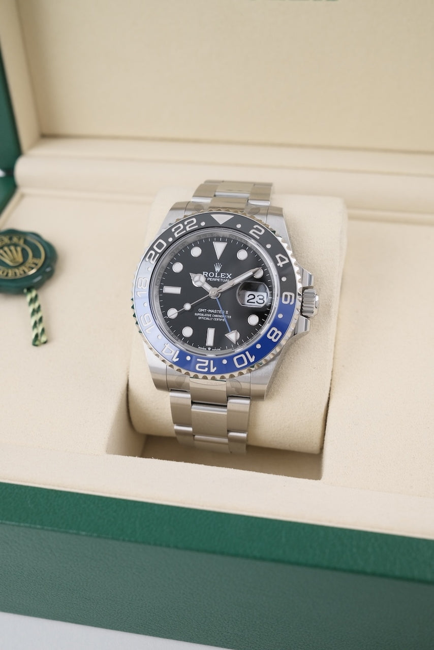 Rolex GMT-Master II 126710BLNR - Detailansicht 1