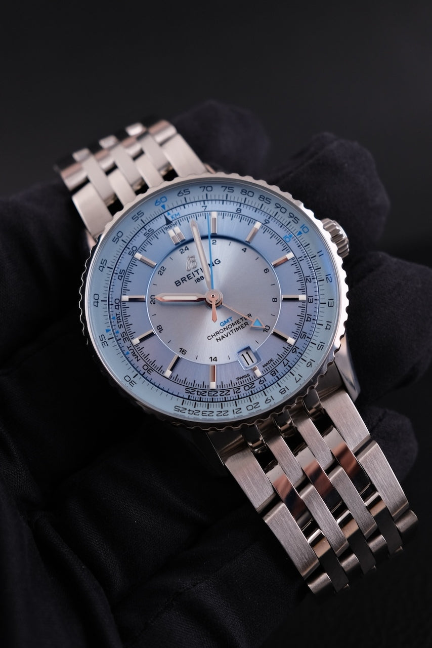 Breitling Navitimer GMT 41 A32310171C1A1 - Detail view 9