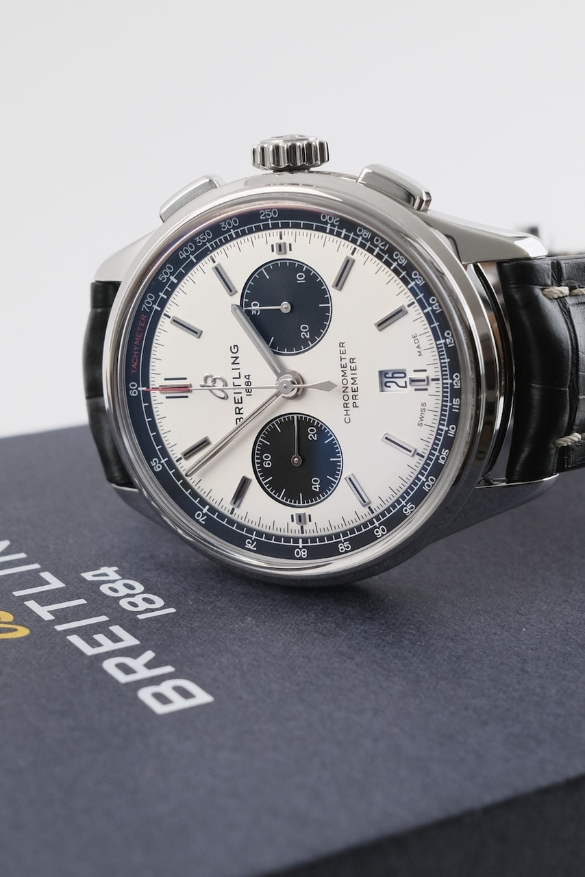 Chronographe Breitling Premier B01 AB0118221G1P1 - Vue détaillée 5