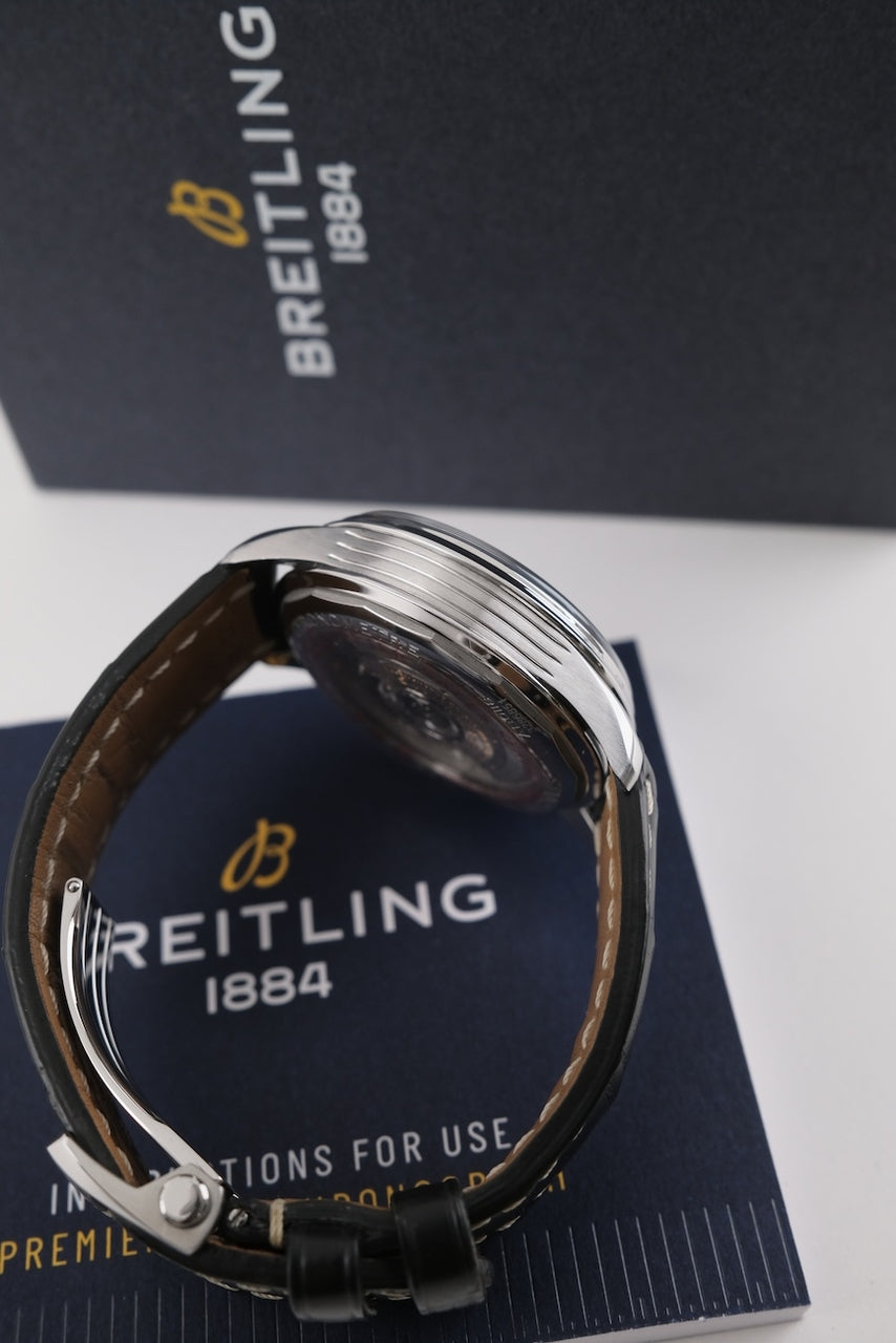 Chronographe Breitling Premier B01 AB0118221G1P1 - Vue détaillée 6