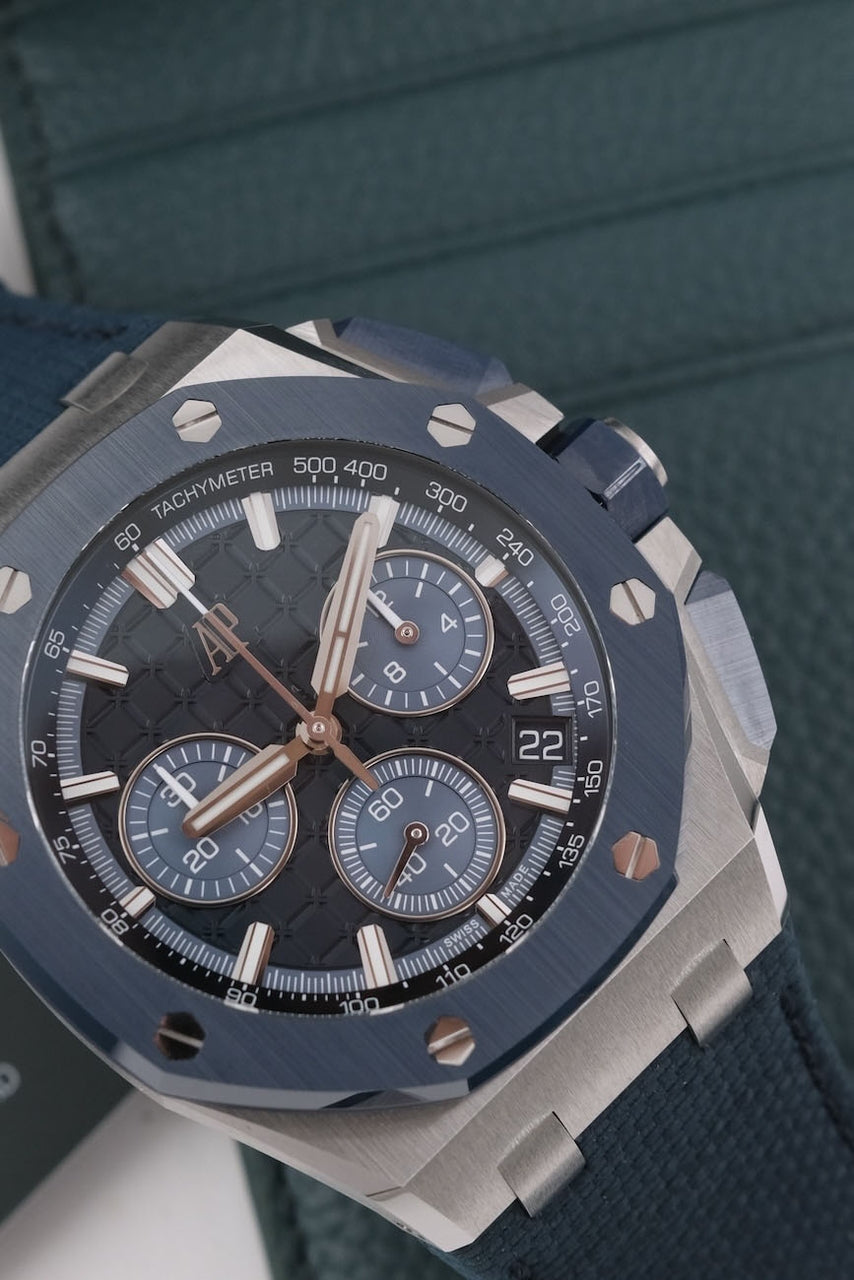 Audemars Piguet Royal Oak Offshore Chronograph 26420SO.OO.A029VE.01 - Detailed view 4
