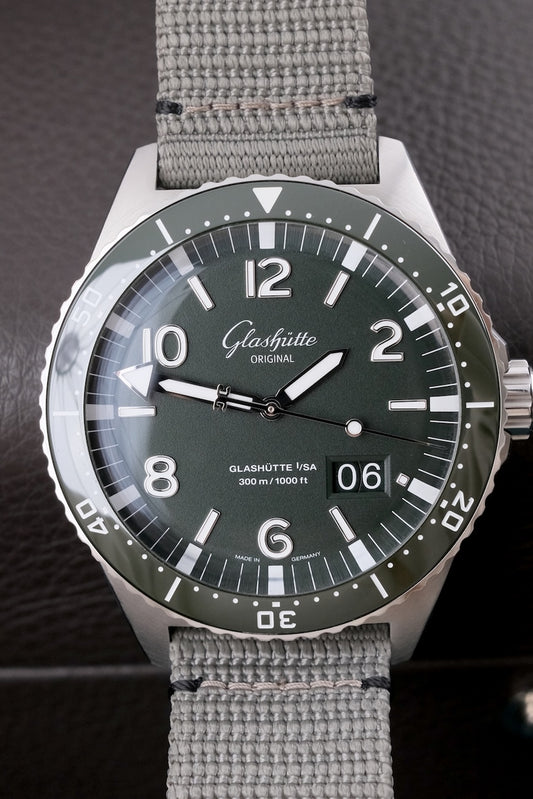Glashütte SeaQ Panorama Fecha 1-36-13-07-83-34 - Miniatura