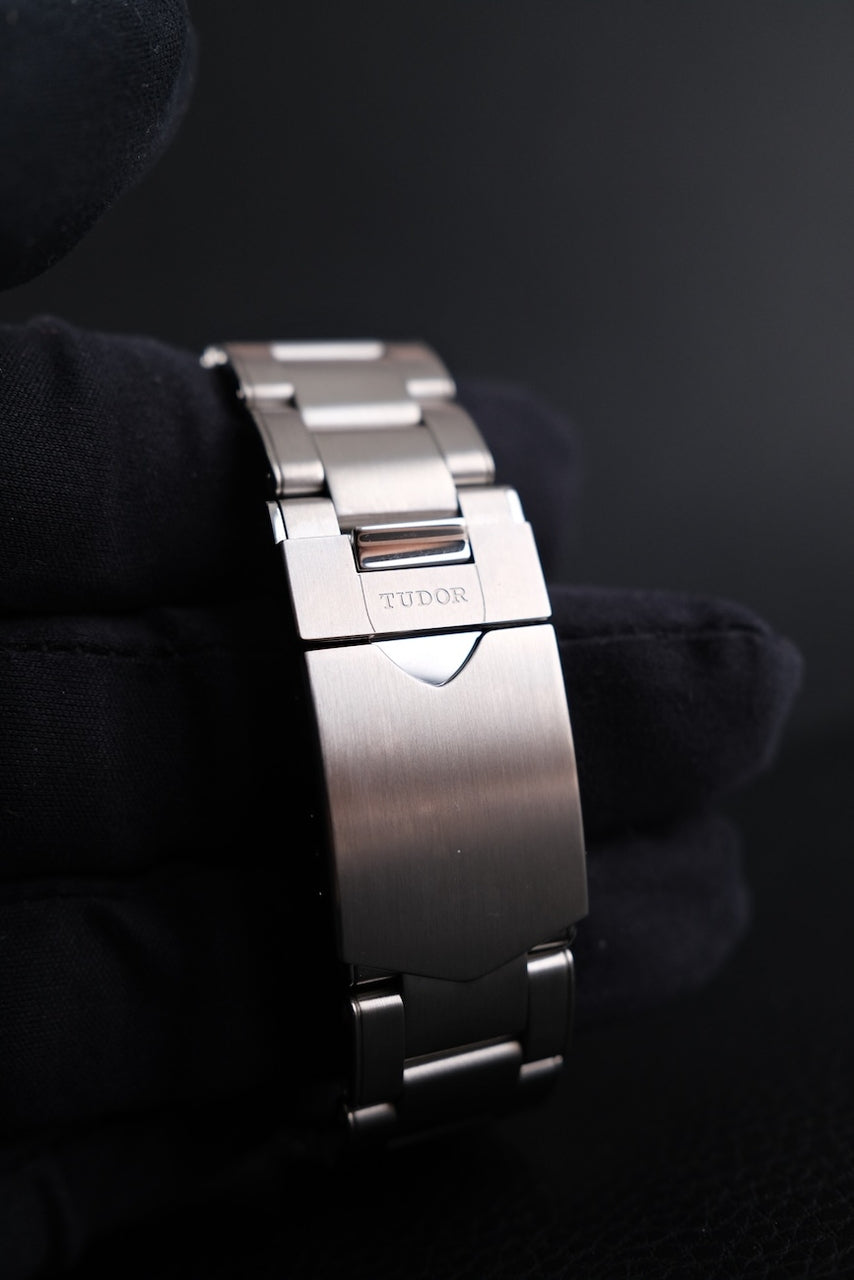 Tudor Black Bay GMT 79830RB - Detail view 10