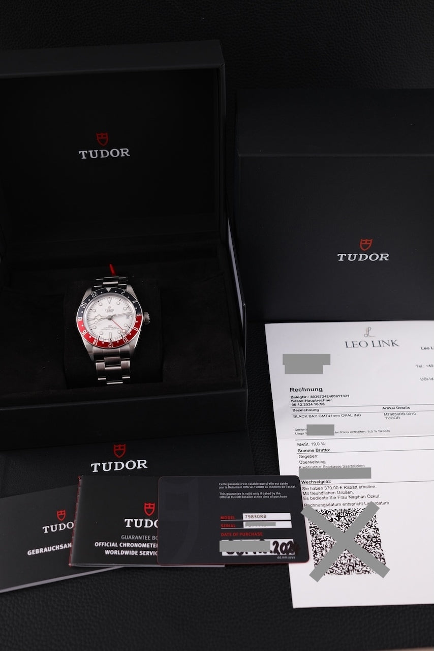 Tudor Black Bay GMT 79830RB - Papers and documentation