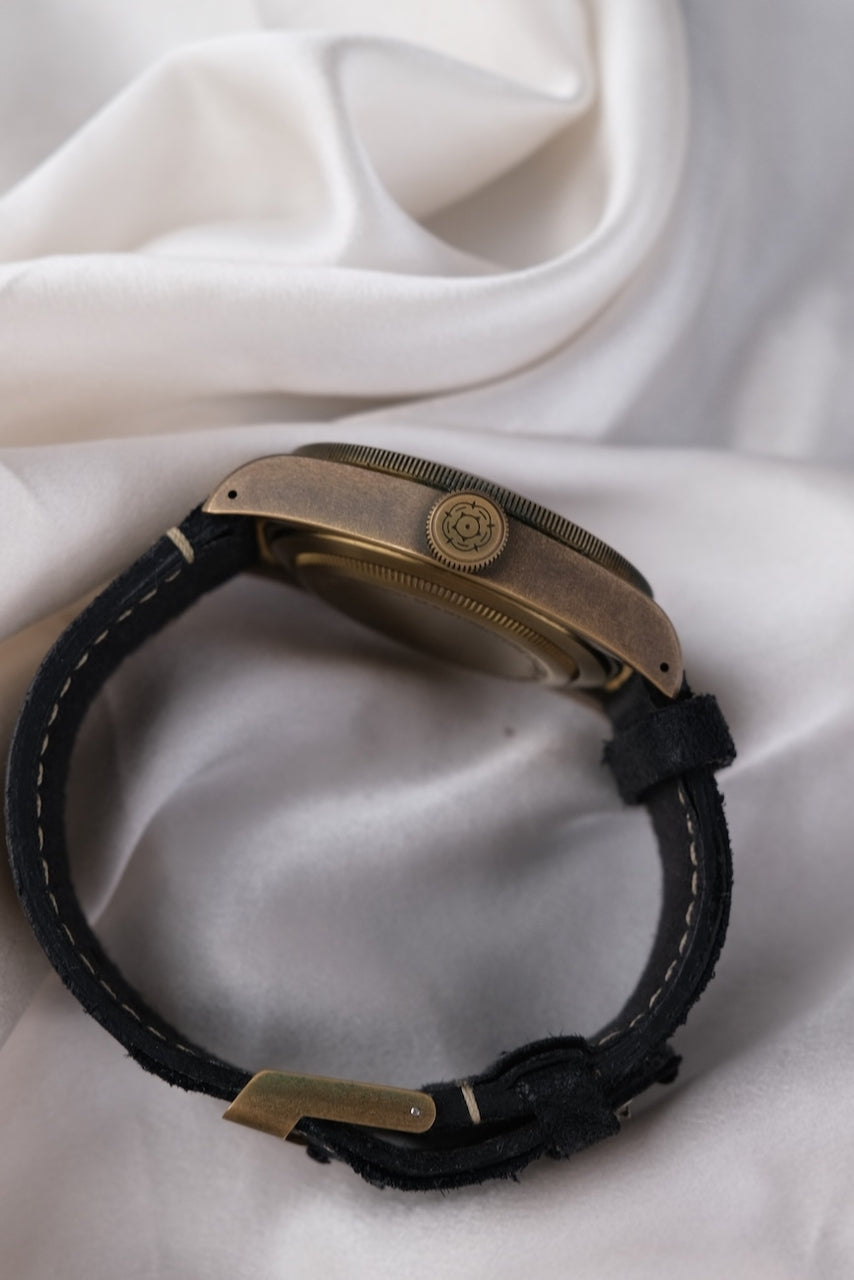 Tudor Black Bay Bronze 79250BA - Detailansicht 12