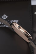 Load image into Gallery viewer, Patek Philippe Golden Ellipse 5738R-001 - Detailansicht 6
