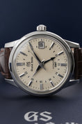 Charger l'image dans la visionneuse de galerie, Grand Seiko Elegance Collection SBGM221 - Detailansicht 3
