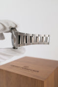 Bild in Galerie-Betrachter laden, Girard Perregaux Laureato 81010-11-431-11A - Detailansicht 11

