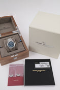 Bild in Galerie-Betrachter laden, Girard Perregaux Laureato 81010-11-431-11A - Papiere und oder Lieferumfang
