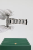 Bild in Galerie-Betrachter laden, Rolex GMT-Master II 126710GRNR - Detailansicht 10
