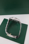Carica l'immagine nel visualizzatore della galleria, Rolex GMT-Master II 126710GRNR - Detailansicht 8
