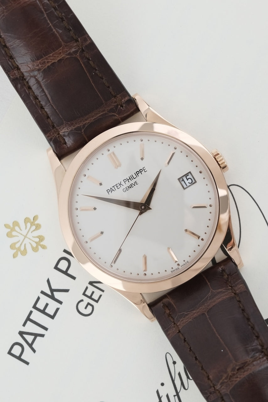Patek Philippe Calatrava 5296R-010 - Detailed view 2