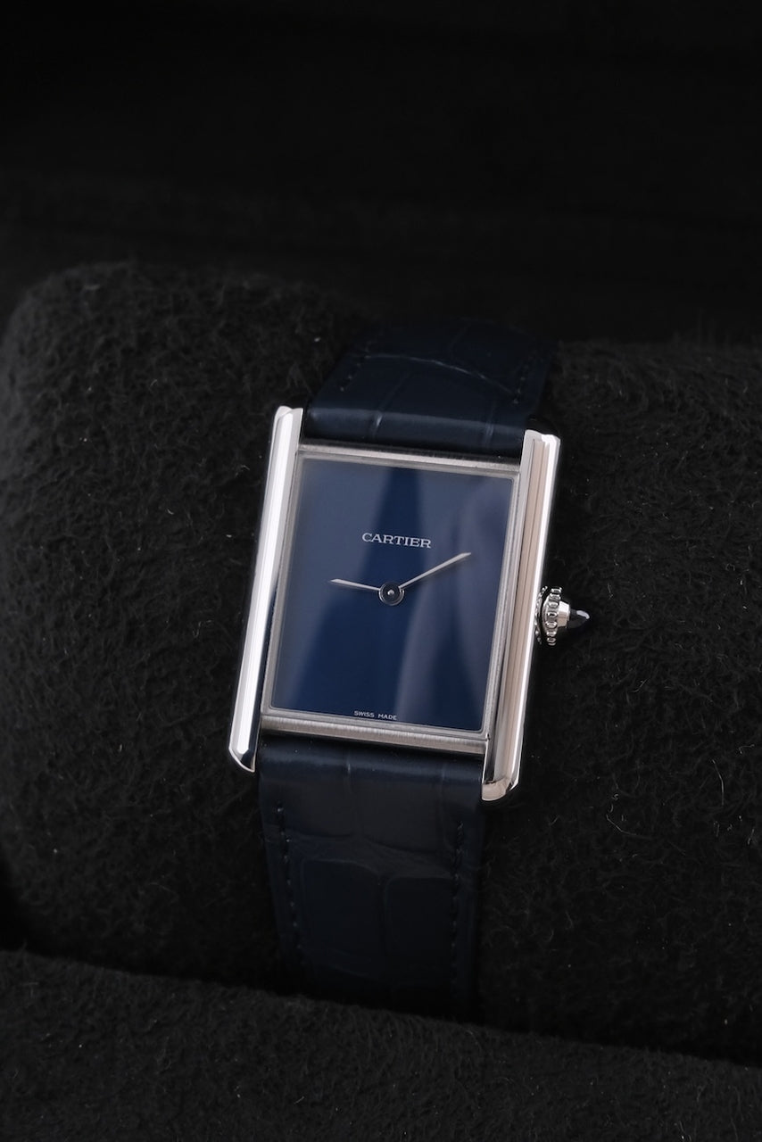Cartier Tank WSTA0055 - Detailed view 2