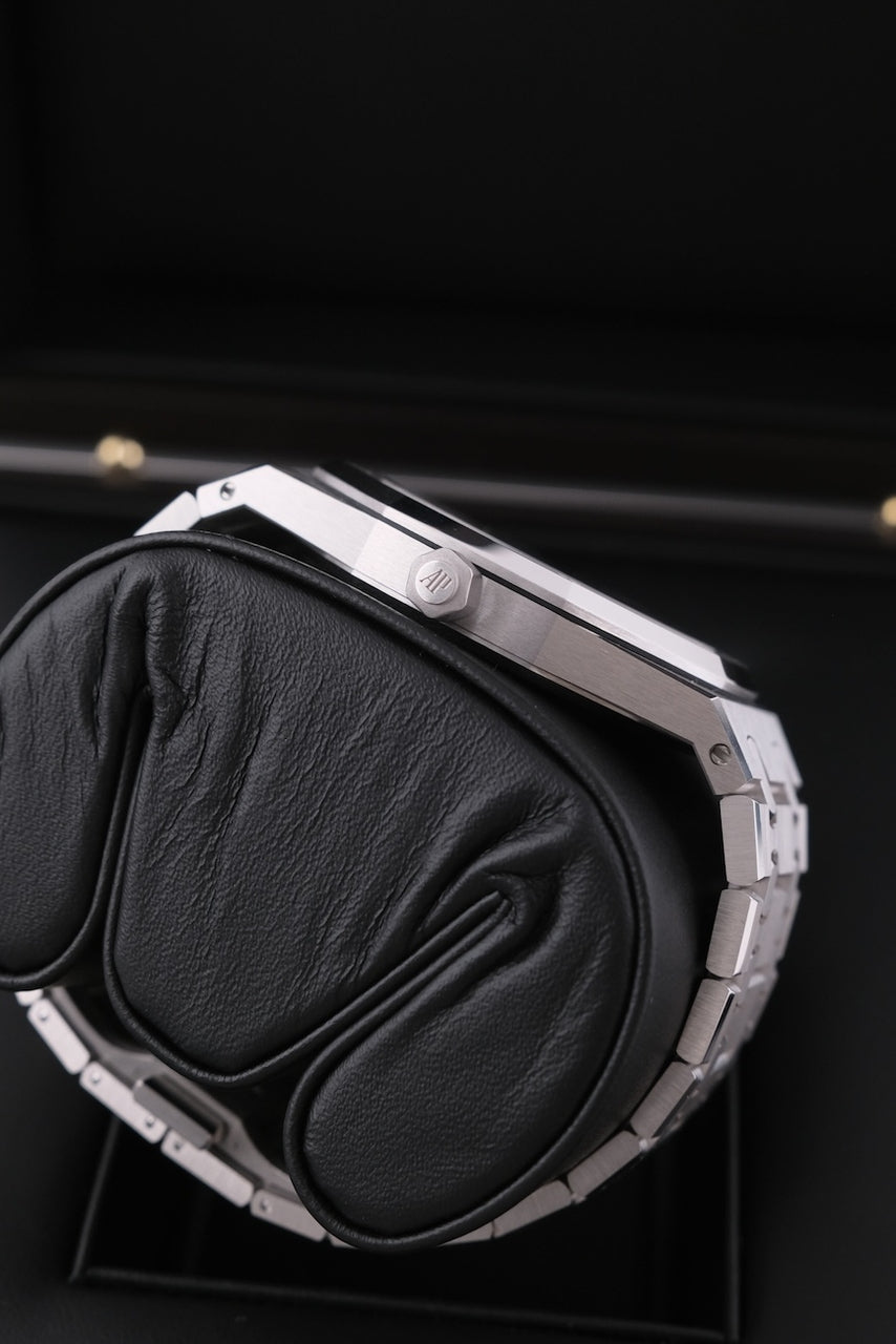 Audemars Piguet Royal Oak Jumbo Skeleton 16204BC.OO.1240BC.01 - Detailansicht 7