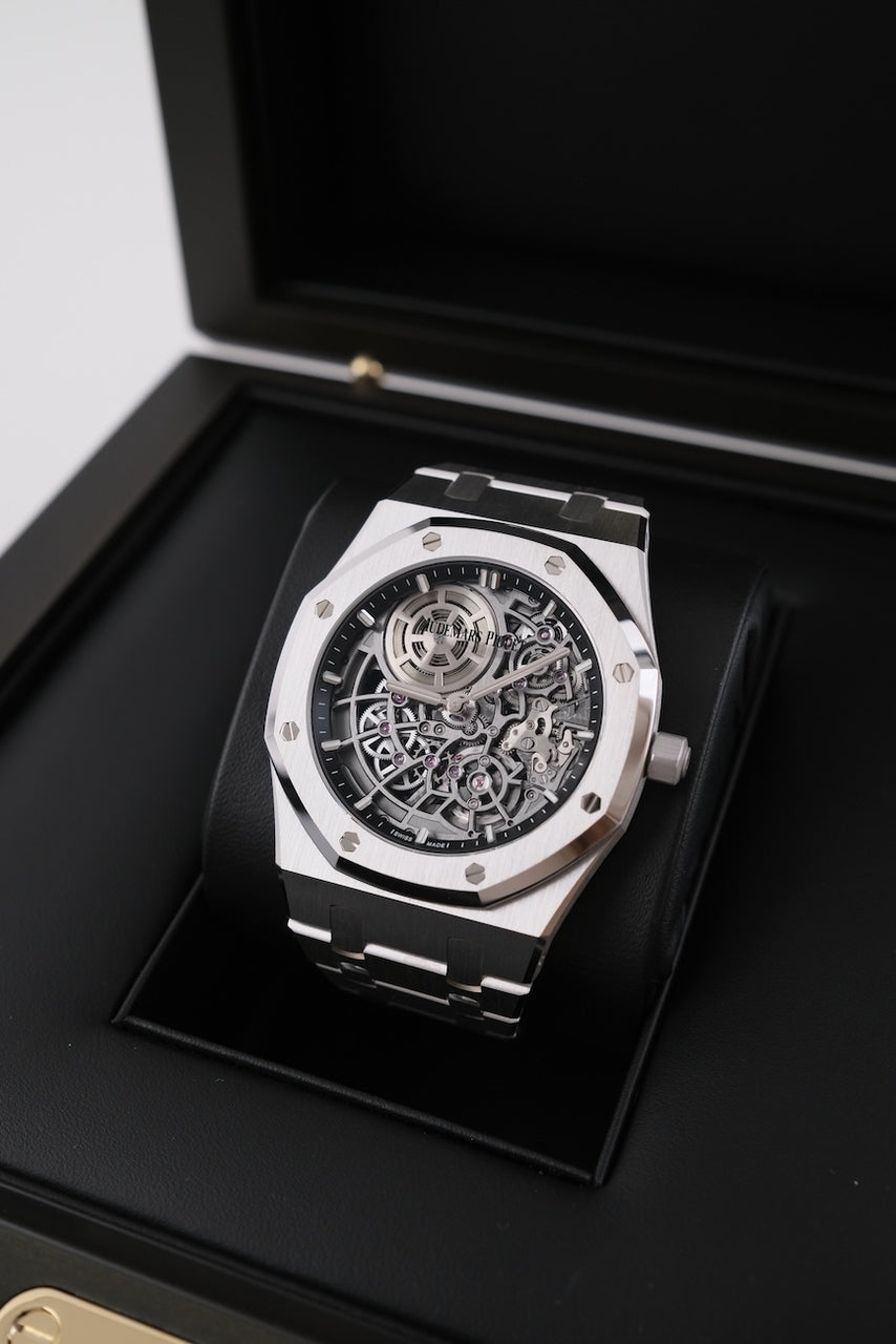 Audemars Piguet Royal Oak Jumbo Skeleton 16204BC.OO.1240BC.01 - Detailansicht 1
