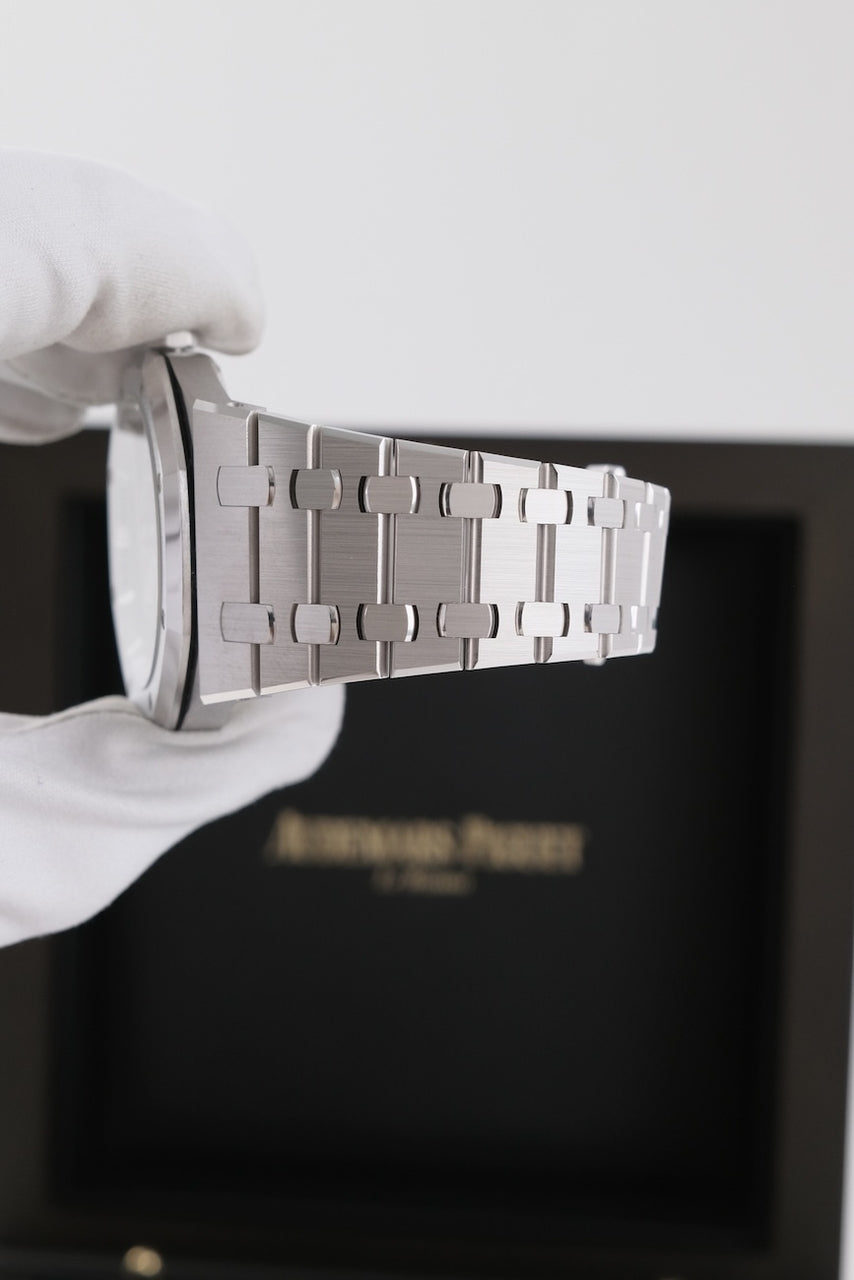 Audemars Piguet Royal Oak Jumbo Skeleton 16204BC.OO.1240BC.01 - Detailansicht 9