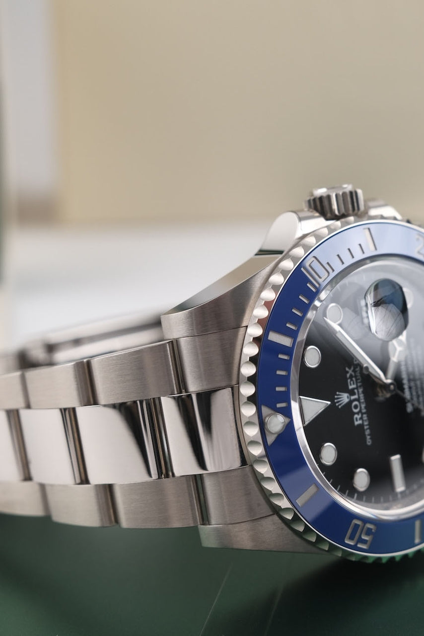 Rolex Submariner Date 126619LB - Detail view 10