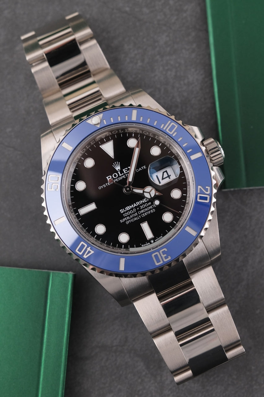 Rolex Submariner Date 126619LB - Detail view 2