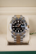 Charger l'image dans la visionneuse de galerie, Rolex GMT Master II 126713GRNR - Vue détaillée 1
