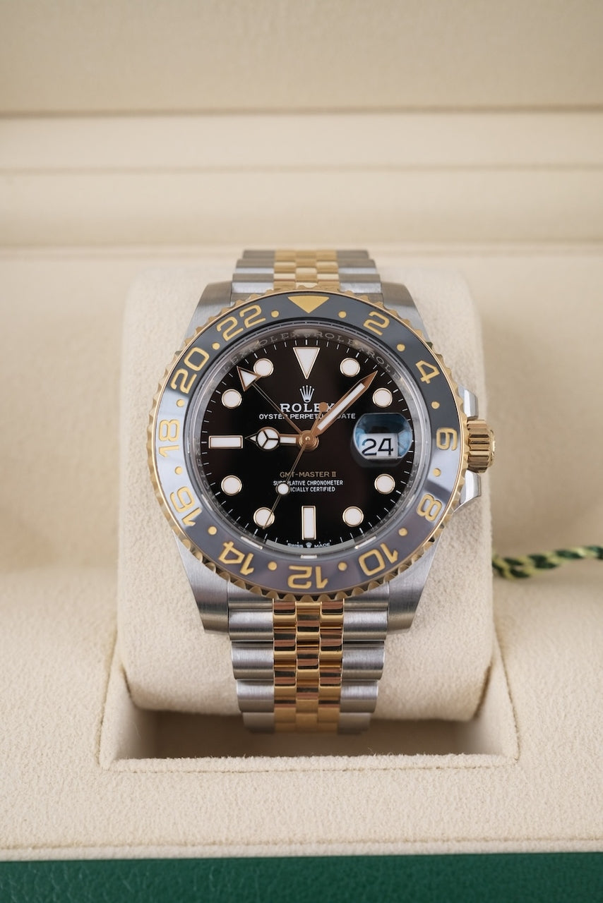Rolex GMT Master II 126713GRNR - Vue détaillée 1