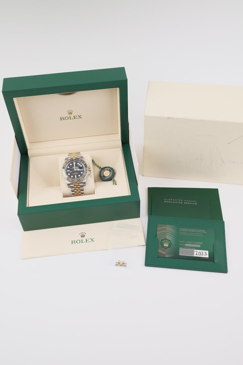 Rolex GMT Master II 126713GRNR - documents et/ou contenu de la livraison