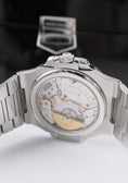 Cargue la imagen en el visor de la galería, Patek Philippe Nautilus 5712/1A-001 - Detailansicht 10
