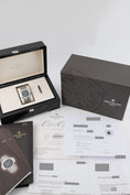 Cargue la imagen en el visor de la galería, Patek Philippe Nautilus 5712/1A-001 - Papiere und oder Lieferumfang
