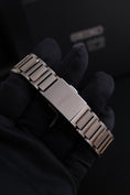 Bild in Galerie-Betrachter laden, Seiko Astron GPS Solar Dual Time 5X SSH113J1 - Detail view 7
