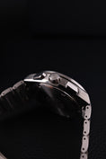 Bild in Galerie-Betrachter laden, Seiko Astron GPS Solar Dual Time 5X SSH113J1 - Detail view 9
