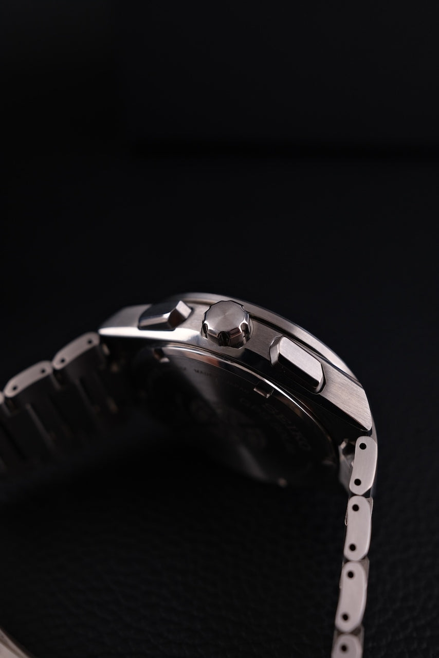 Seiko Astron GPS Solar Dual Time 5X SSH113J1 - Detail view 9