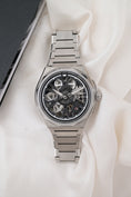 Load image into gallery viewer, Christopher Ward Twelve X Titan C12-41A5D0-T00K0-B0 - Detailed view 4
