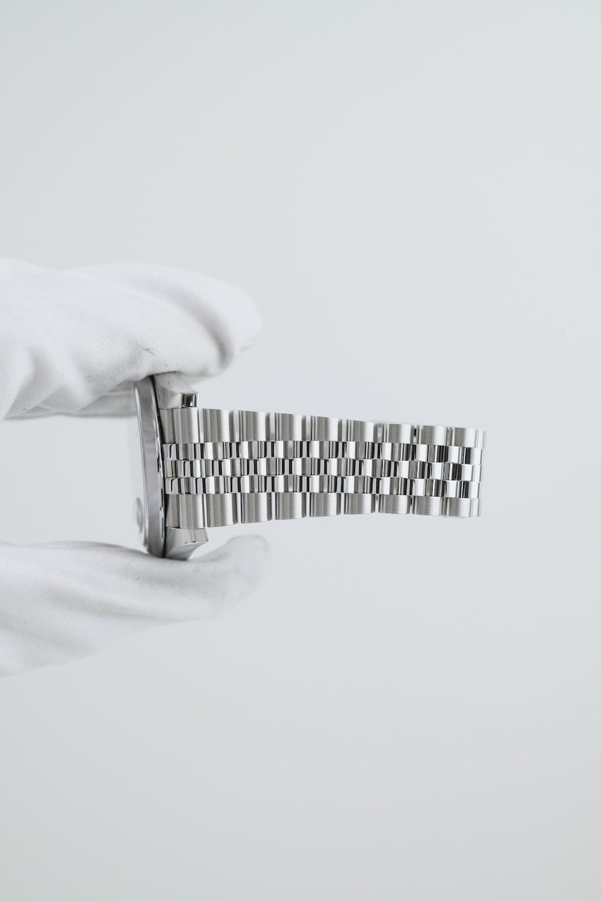 Rolex Datejust 41 126300 - detailed view 8