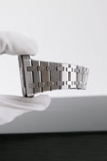 Carica l'immagine nel visualizzatore della galleria, Audemars Piguet Royal Oak Selfwinding 15400ST - Detailansicht 9
