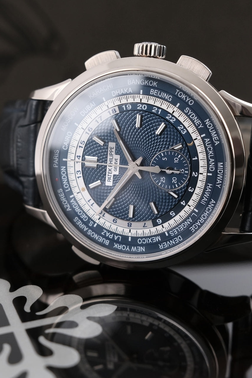 Patek Philippe World Time Chronograph 5930G-010 - Detailed view 2