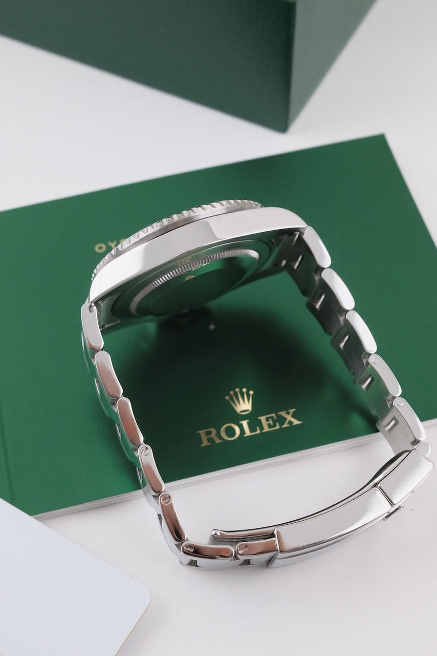 Rolex GMT-Master II 116710LN - detailed view 5