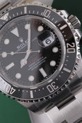 Bild in Galerie-Betrachter laden, Rolex Sea-Dweller 126600 - Detail view 3
