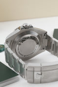 Bild in Galerie-Betrachter laden, Rolex Sea-Dweller 126600 - Detail view 5

