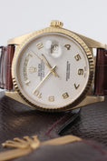 Load image into gallery viewer, Rolex Day-Date 36 18038 - Detailed view 6

