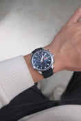 Załaduj obraz do przeglądarki galerii, Chopard Mille Miglia GTS Azzuro  168571-3007 - Detailansicht 9
