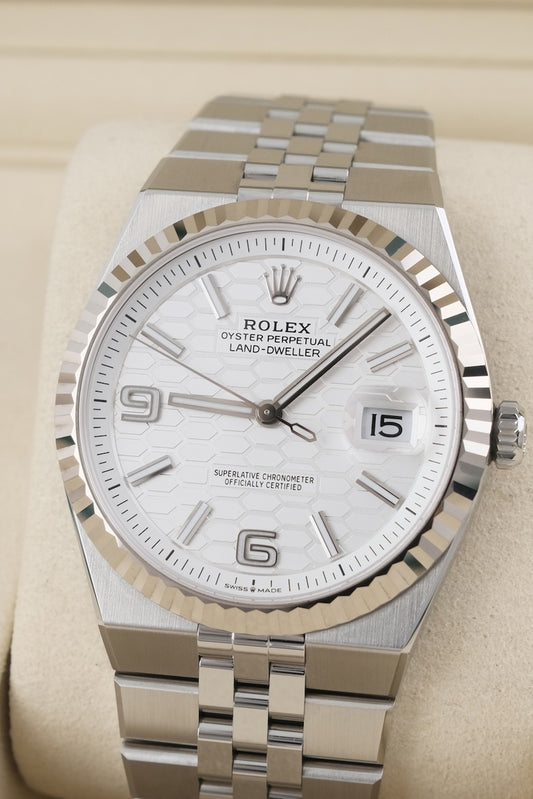 Rolex Land-Dweller 40 127334 - Detailansicht 1