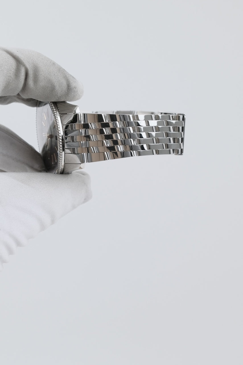 Breitling Navitimer Automatic 41 A17326241B1A1 - Detailed view 8