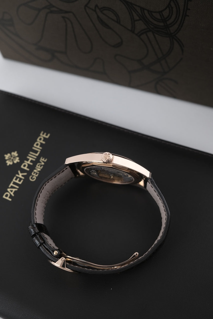 Patek Philippe Calatrava 6000R-001 - Vue détaillée 6