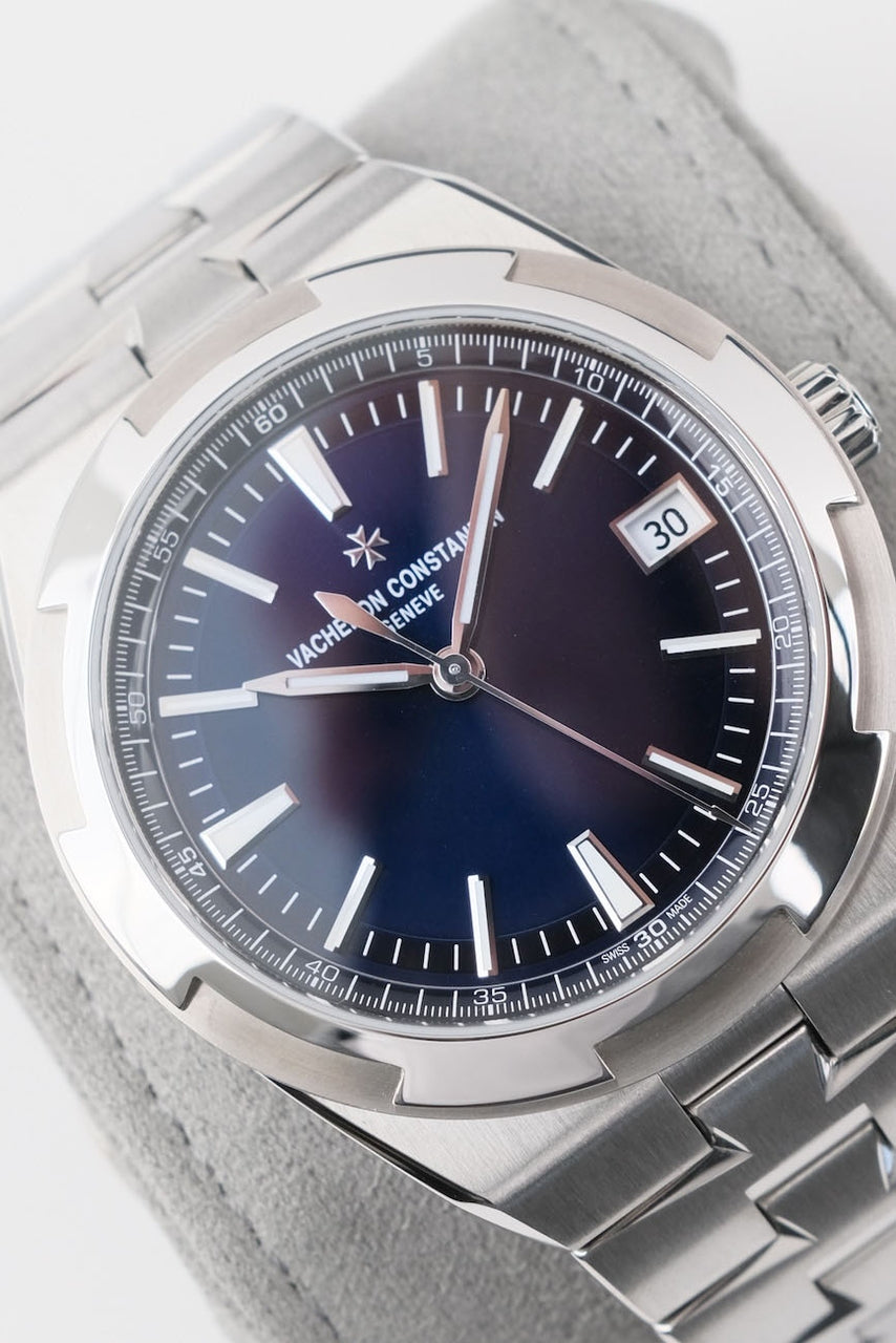 Vacheron Constantin Overseas 4520V/210A-B128 - Vue détaillée 1