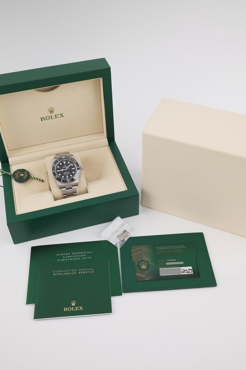 Rolex Submariner No Date 124060 - Papiere und oder Lieferumfang