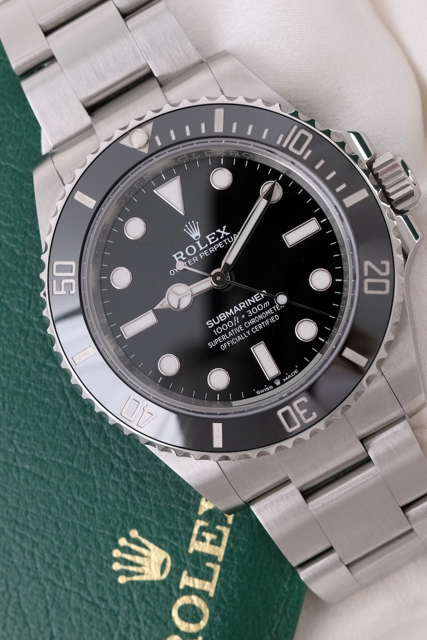 Rolex Submariner No Date 124060 - Thumbnail
