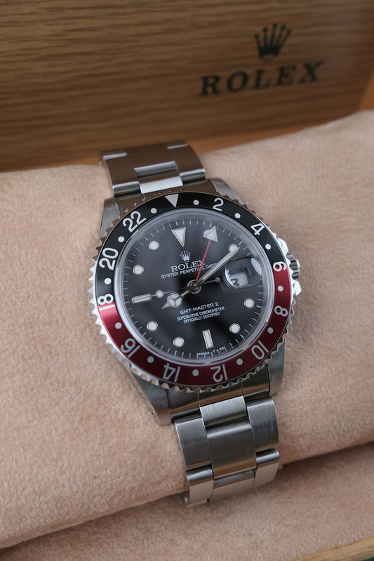 Rolex GMT-Master II 16710 - Detail view 1