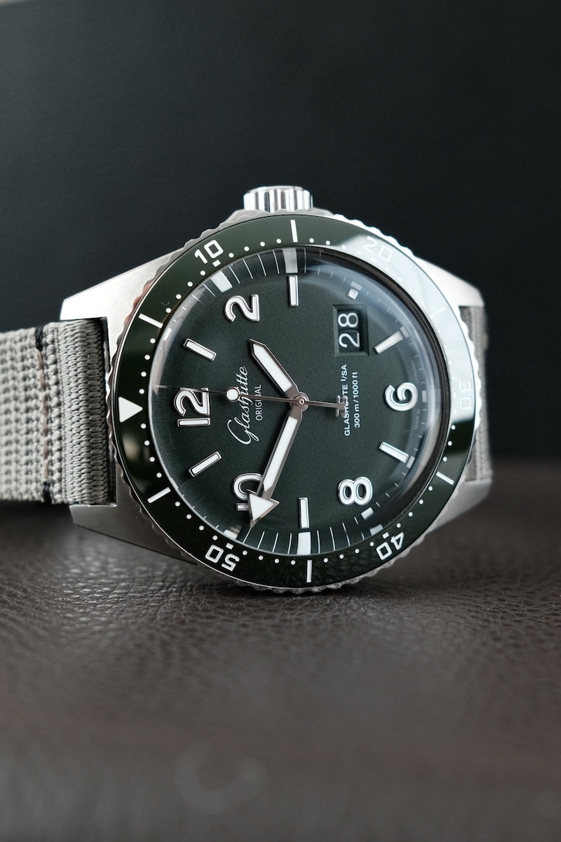 Glashütte SeaQ Panoramadatum 1-36-13-07-83-34 - Detail view 4